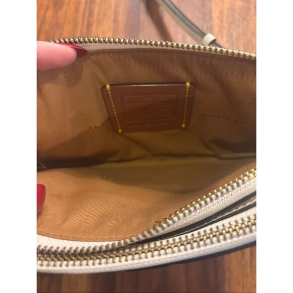 Coach Women's White Floral Kira Crossbody Bag And Matching Wallet NWOT - Picture 7 of 15